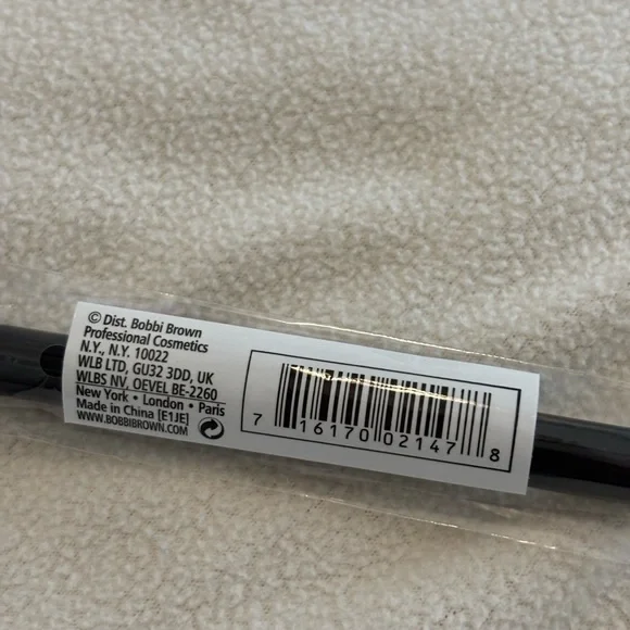 716170021478, Bobbi Brown Retractable Lip Brush. - Picture 3 of 8